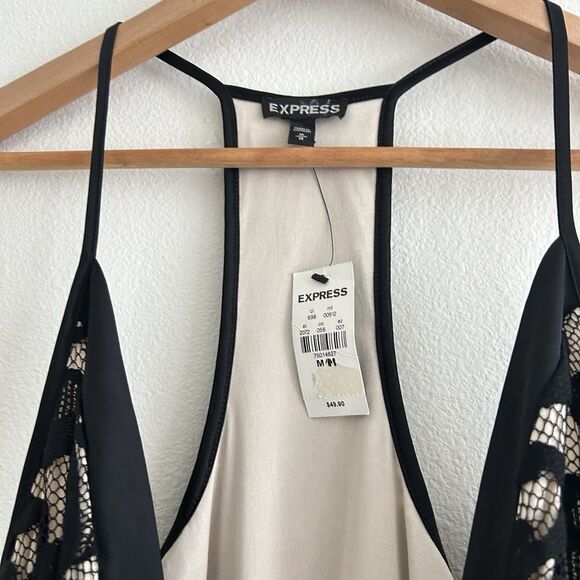 NWT Express Black Lace Deep V Tank Top Halter Lined Size M - Picture 4 of 10